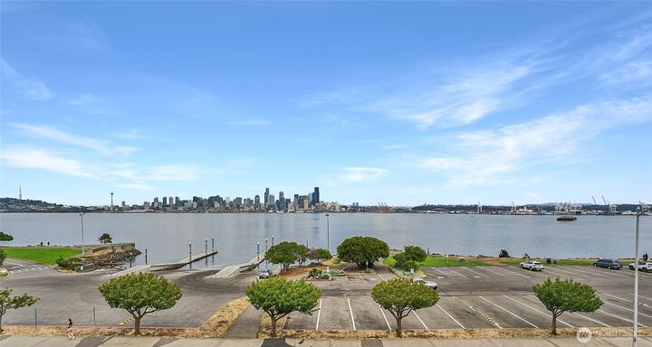 Property Photo: 1301 Harbor Ave SW #308 WA 98116