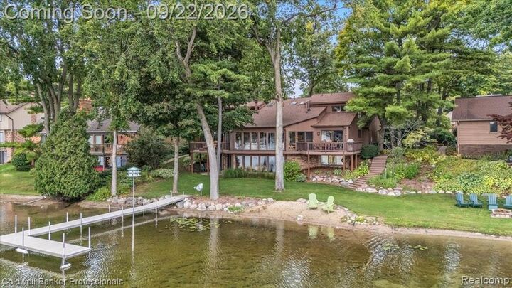 Property Photo:  2602 Browning Drive  MI 48360 