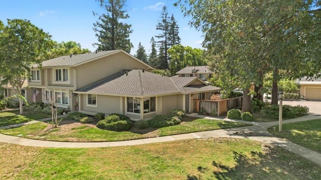 Property Photo:  1124 Longbranch Court  CA 95126 
