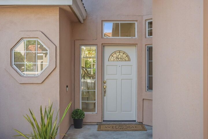 Property Photo:  2112 Vizcaya Way  CA 95008 