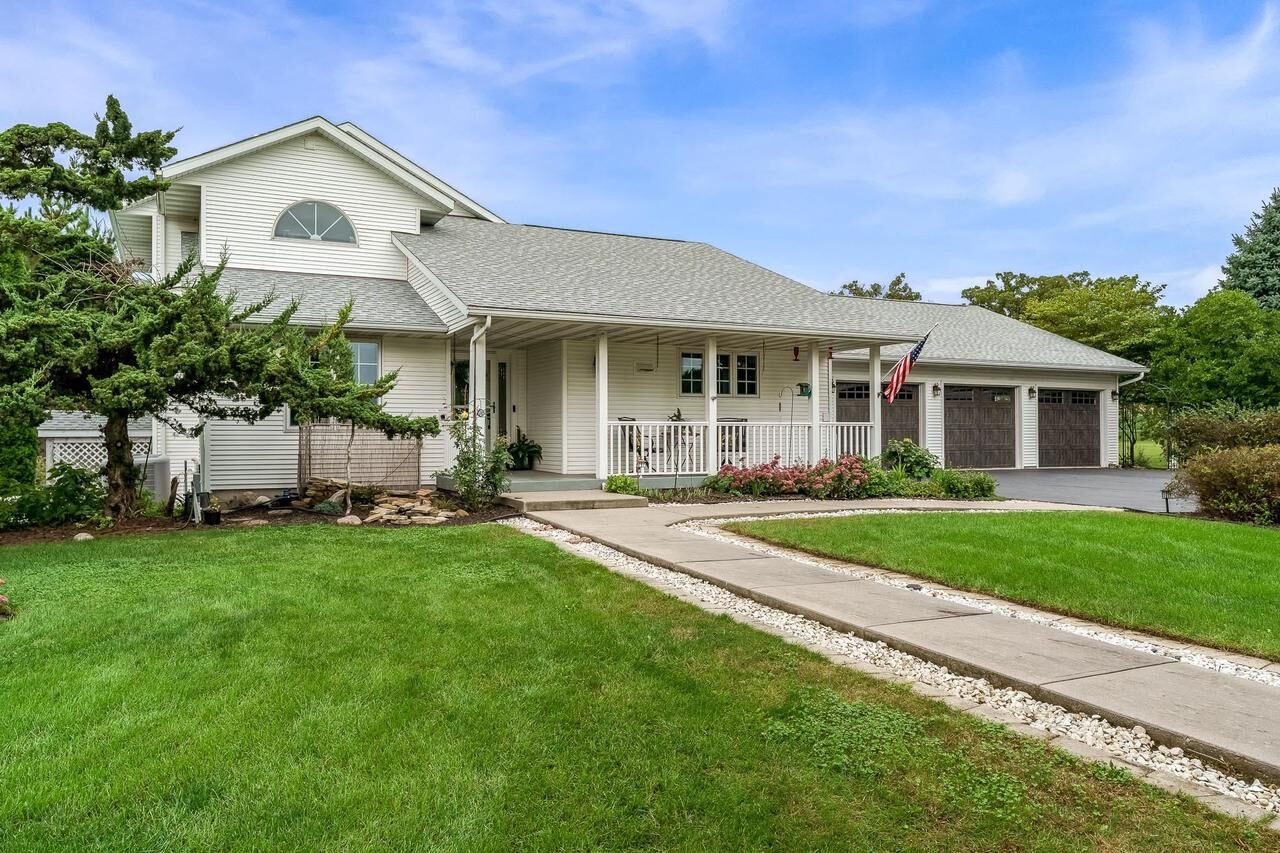 Property Photo:  10413 N Harold Drive  WI 53536 