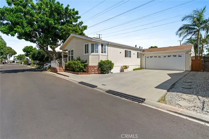 Property Photo:  3595 Santa Fe Avenue 210  CA 90810 