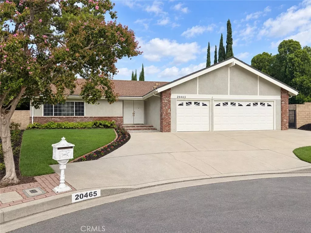 Property Photo:  20465 Shamrock Place  CA 91311 