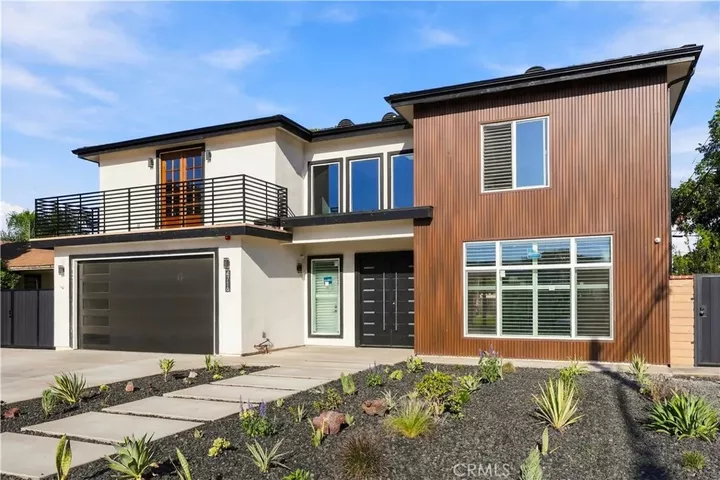 Property Photo:  4716 Graywood  CA 90808 