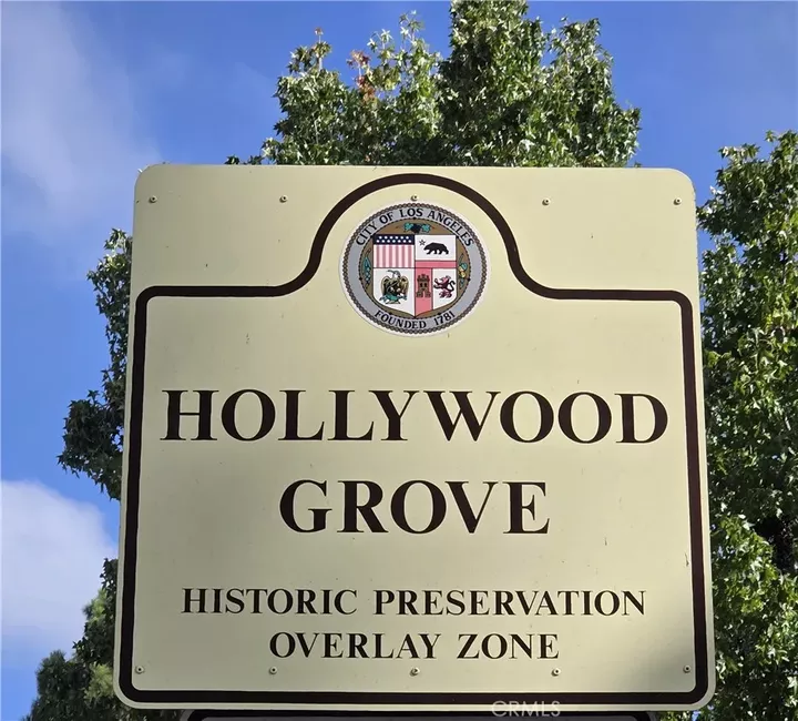 Property Photo:  1900 Taft  CA 90068 