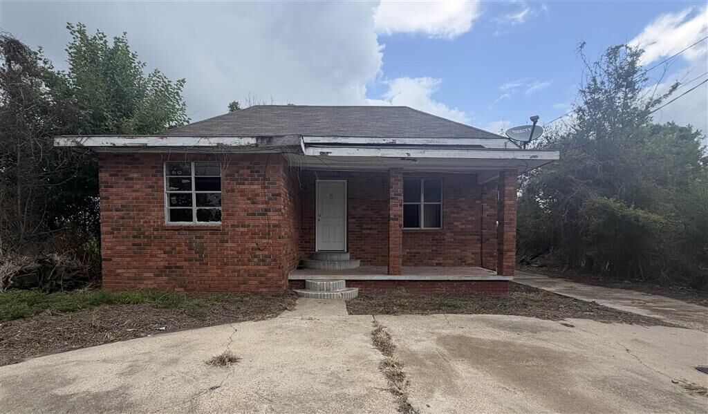 Property Photo:  407 Jackson Street  LA 70601 