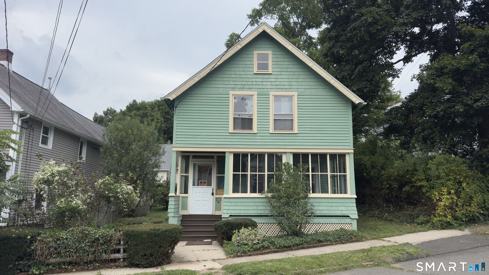 Property Photo:  10 Henry Street  CT 06010 