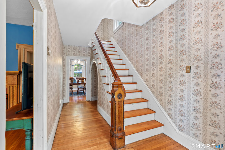 Property Photo:  55 Hart Street  CT 06109 