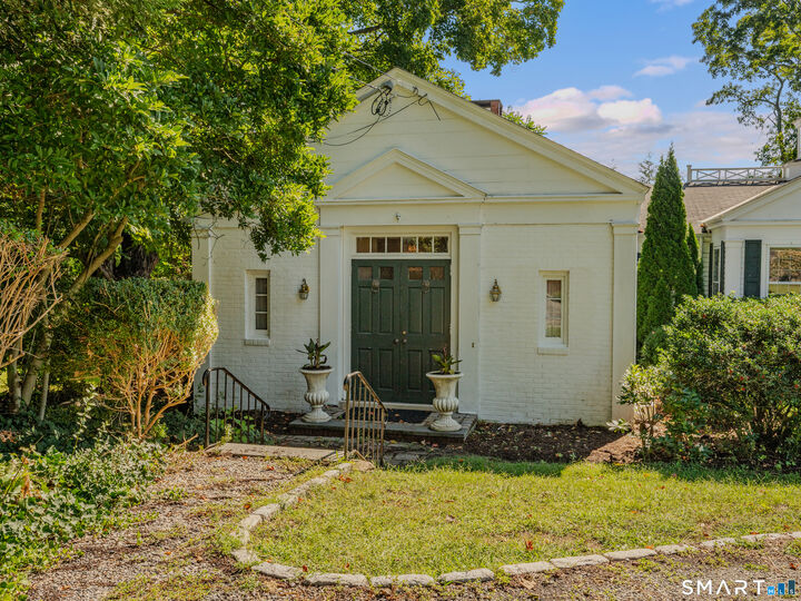 Property Photo:  27 Prospect Street  CT 06426 