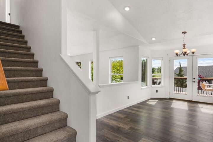 Property Photo: 814 E Justin Ave Corner Of Justin &Amp Fox Ridge WA 99022