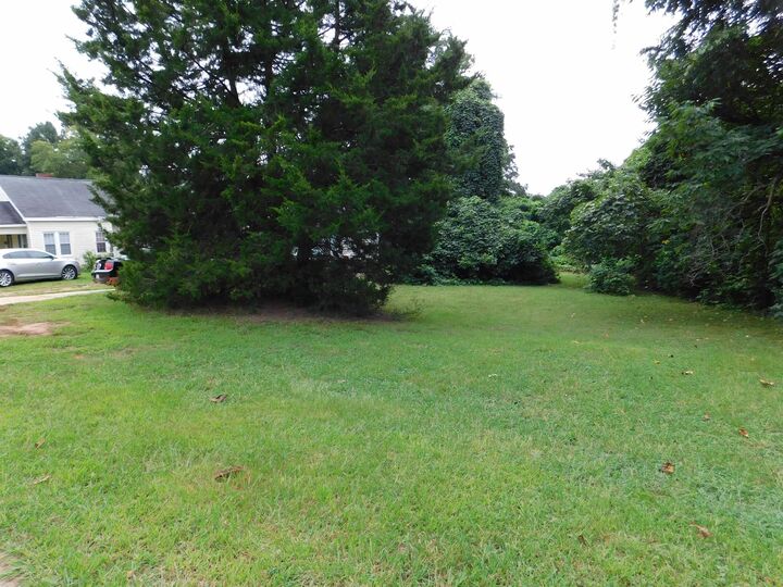 Property Photo:  127 Bomar Avenue ***  SC 29306 
