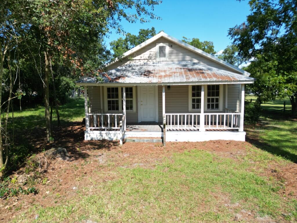 Property Photo:  77 S Bobby Street  GA 31637 