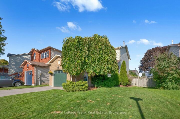 Property Photo:  35 Burnham Boulevard  ON L1A 4G5 