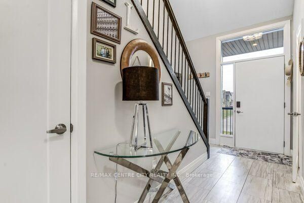 Property Photo:  1625 Valhalla Street  ON N6G 0V2 