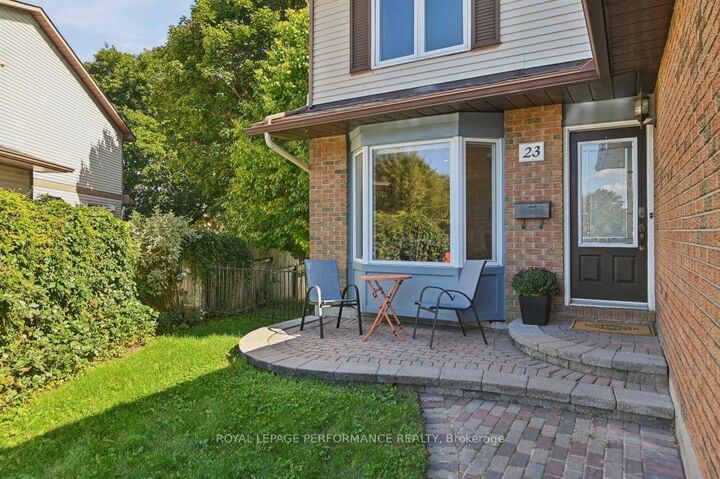 Property Photo:  23 Liston Crescent  ON K2L 2W3 