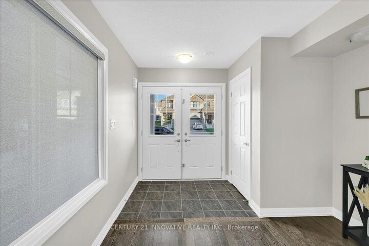 Property Photo:  9 Granville Crescent  ON N3W 0J5 