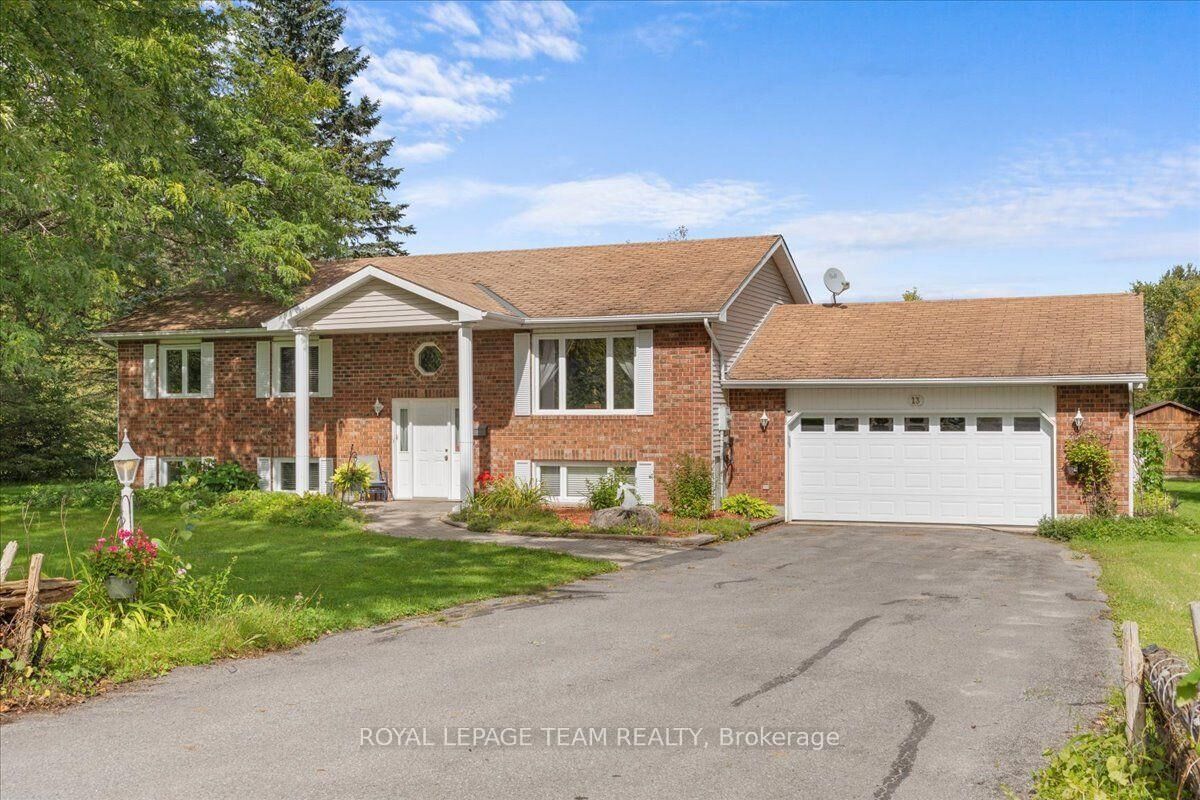 Property Photo: 13 Smith Road ON K0G 1T0