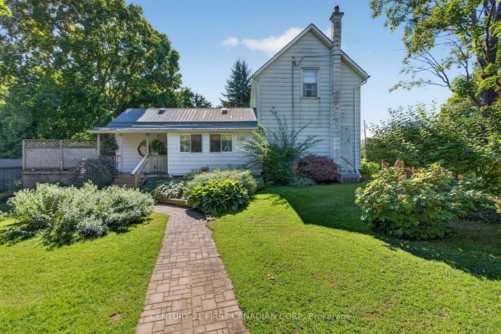 Property Photo:  484768 Sweaburg Road  ON N4S 7V6 