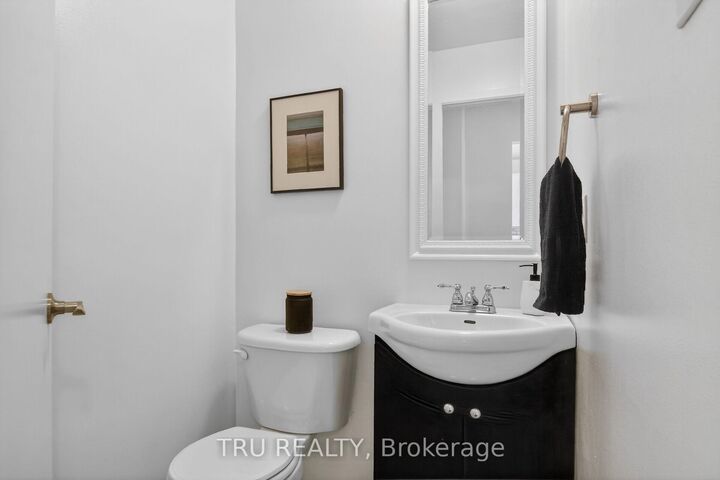 Property Photo:  16-164 Barrow Crescent  ON K2L 2J1 