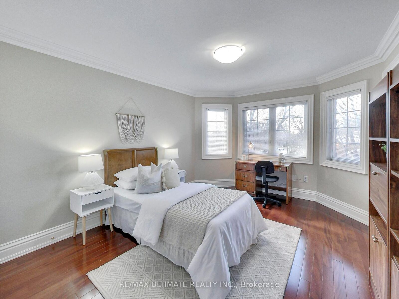 Property Photo:  40 Harrow Drive 1  ON M6M 2X3 