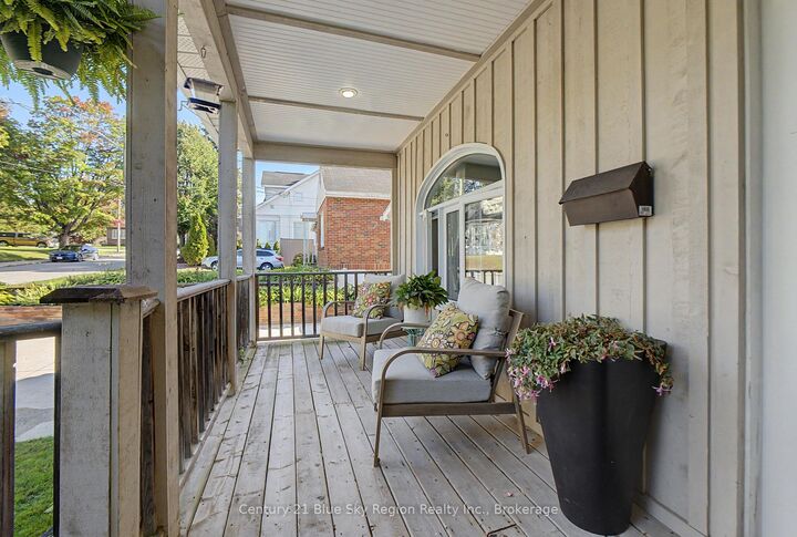 Property Photo: 633 Bell Street ON P1B 4J7