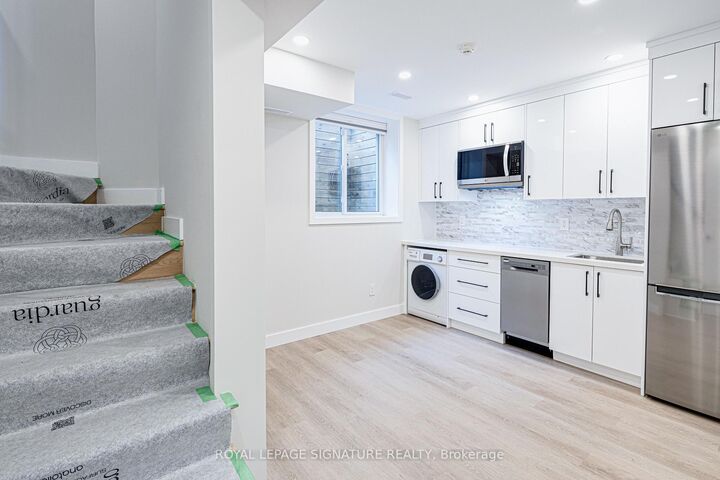 Property Photo:  20 Kewbeach Avenue Lower  ON M4L 1B7 