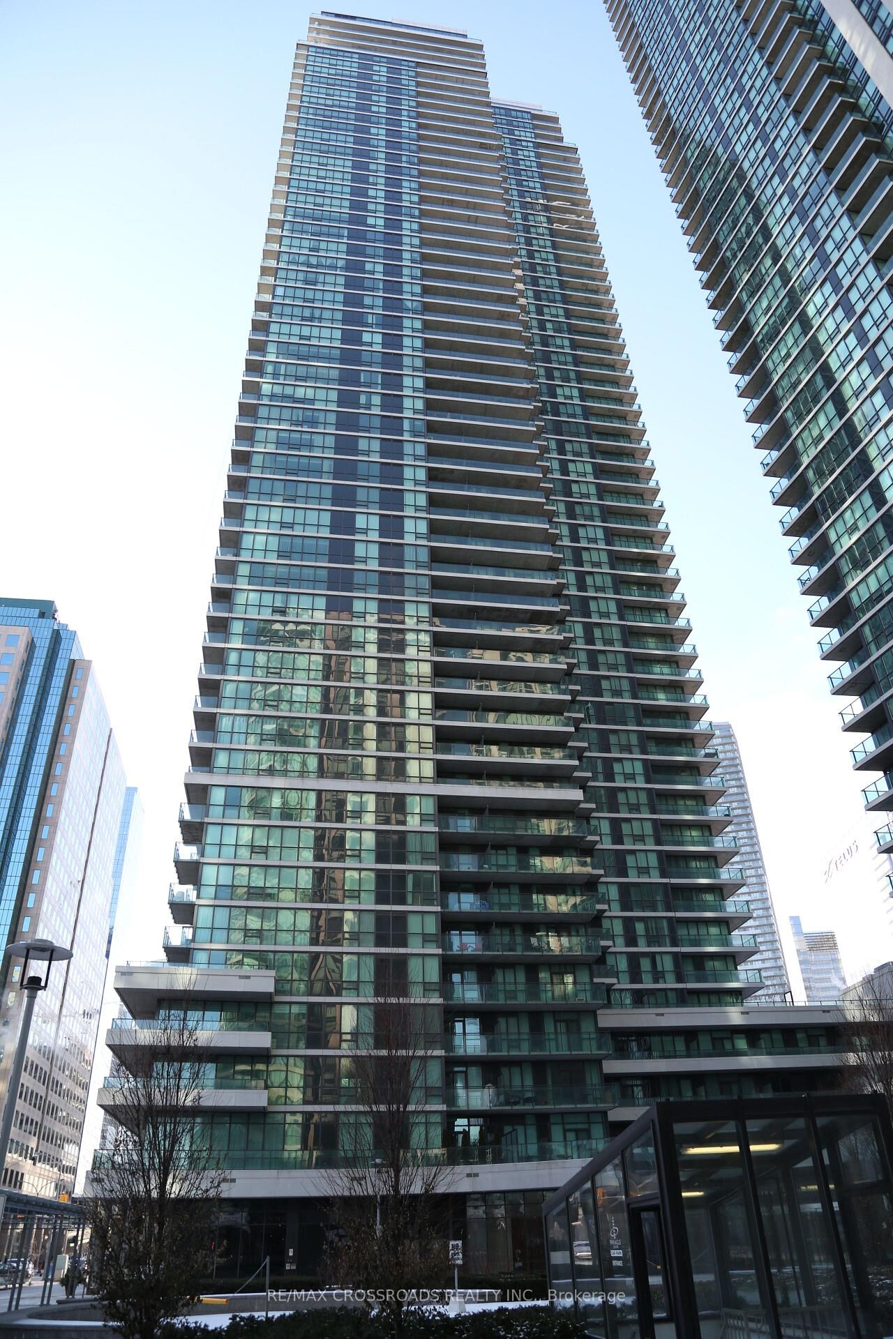 Property Photo:  33 Bay Street 1805  ON M5J 2Z3 