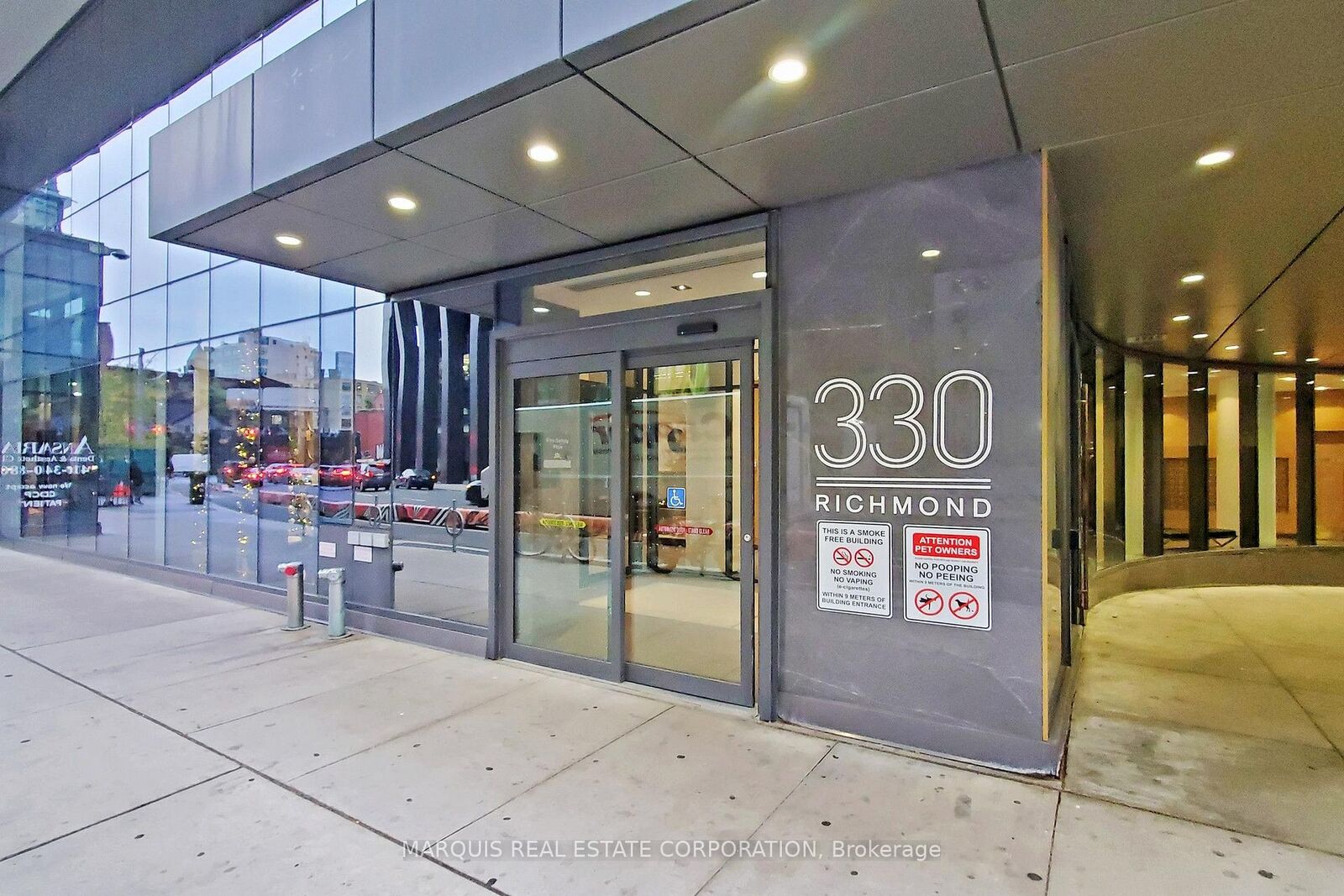 Property Photo:  330 Richmond Street W 505  ON M5V 0M4 