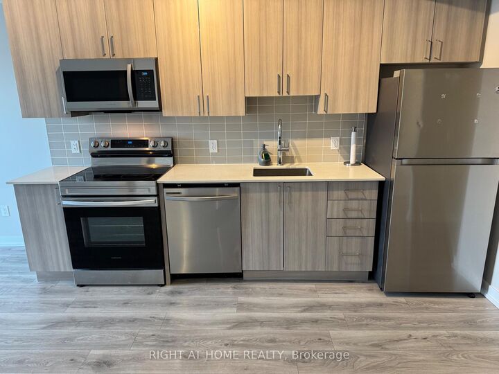 Property Photo:  1455 Celebration Drive 602  ON L1W 1L8 