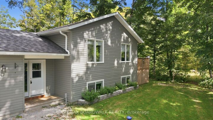 Property Photo:  176 Maple Street  ON K0G 1M0 