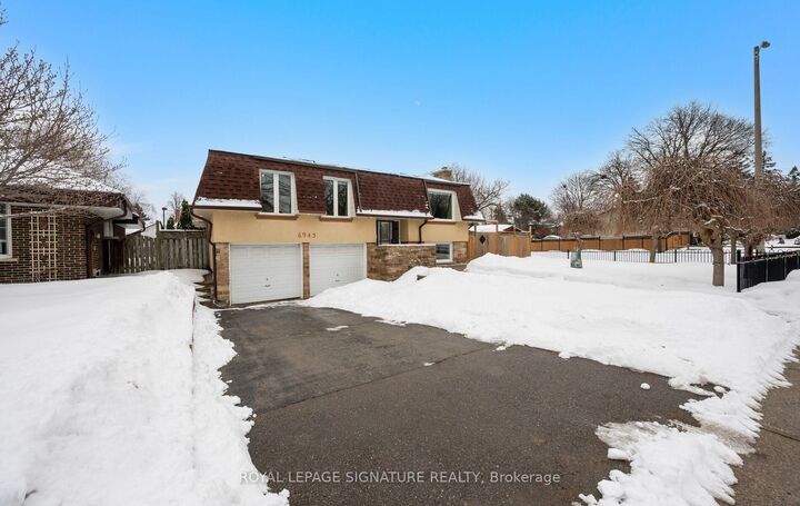 Property Photo:  6943 Estoril Road  ON L5N 1N3 