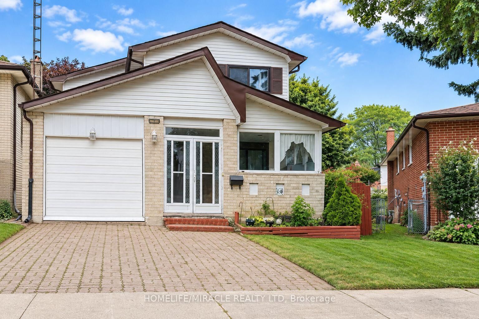 Property Photo:  19 Shademaster Court  ON M1B 1Y5 
