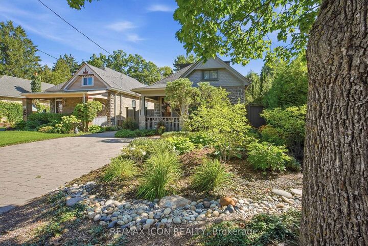 Property Photo:  437 Emery Street E  ON N6C 2E6 