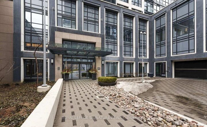 Property Photo:  5 Mabelle Avenue  ON M9A 0C8 