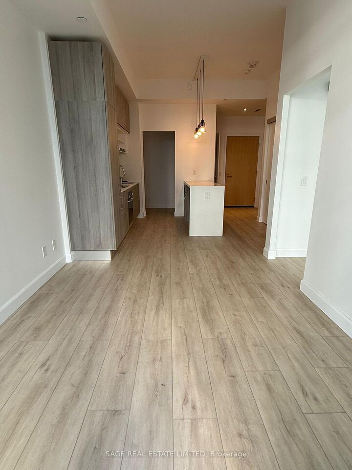 Property Photo:  8 Hillsdale Avenue 1534  ON M4S 0B2 