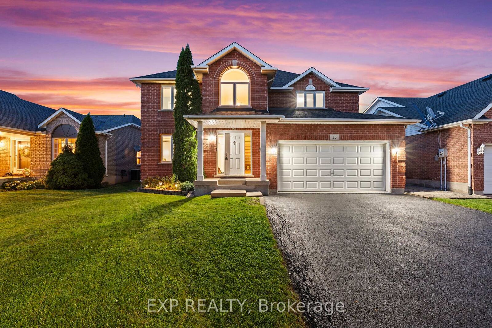 Property Photo:  50 Crysler Crescent  ON L2V 5A3 