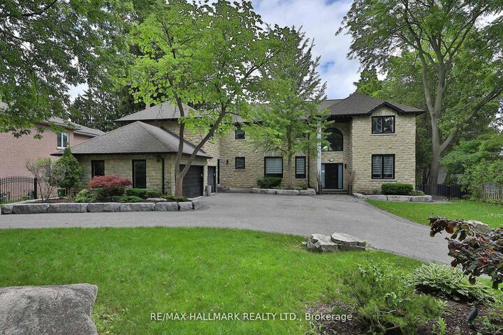 Property Photo:  88 Colonel Danforth Trail  ON M1C 1R1 