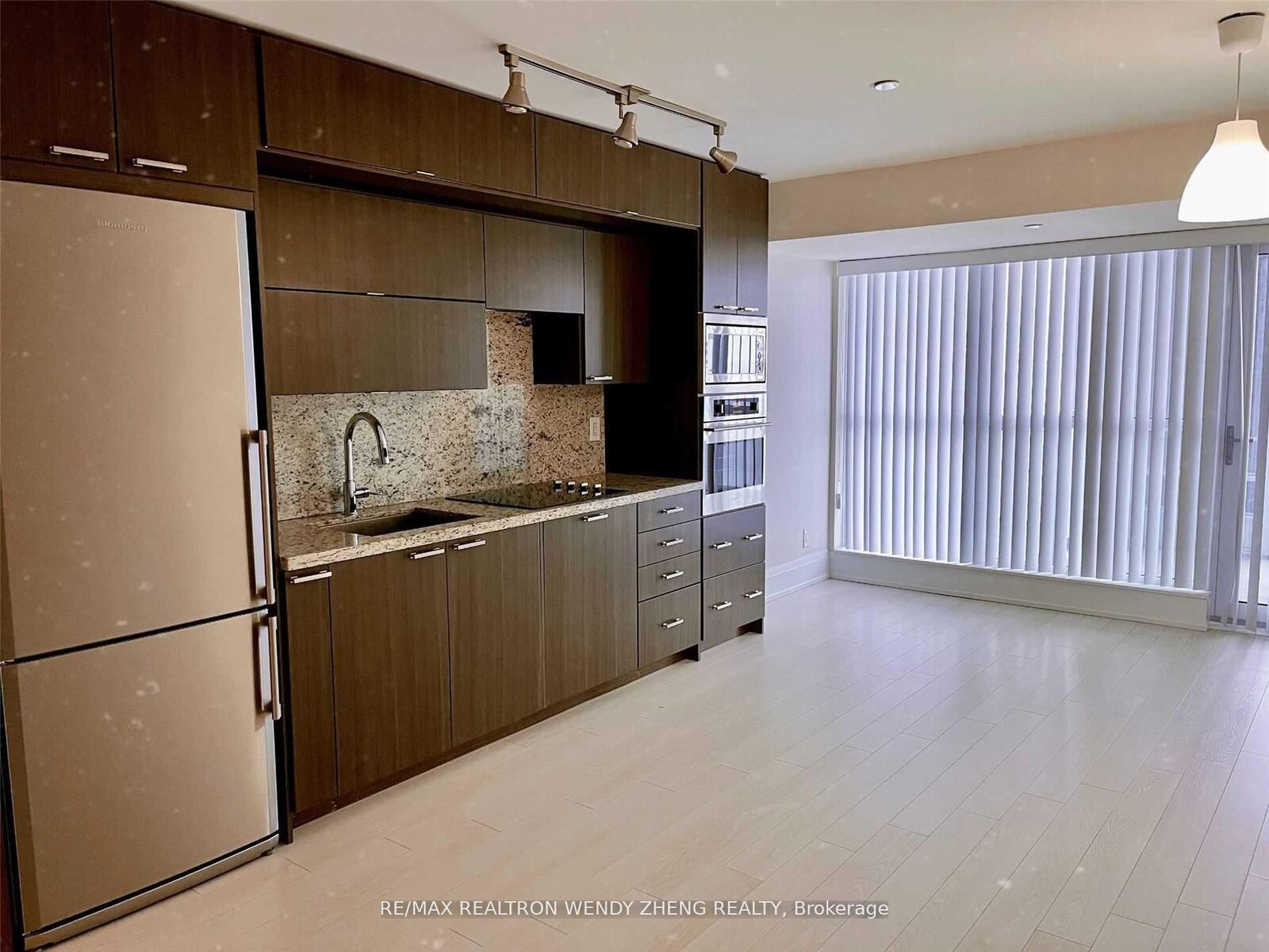 Property Photo:  120 Harrison Garden Boulevard 820  ON M2N 0C2 