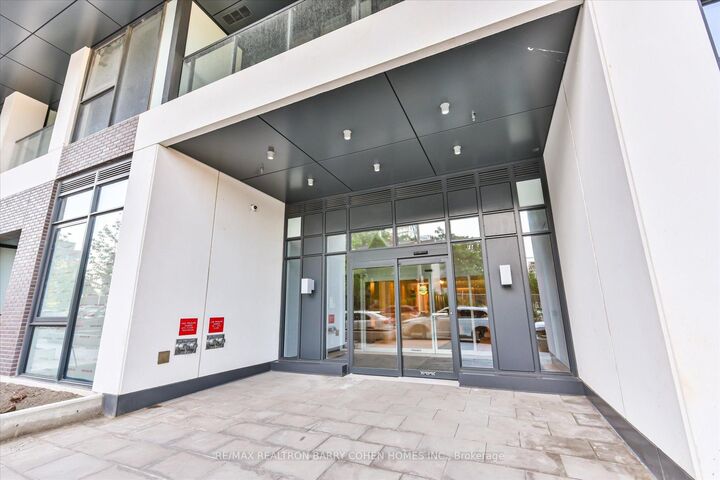 Property Photo:  5 Defries Street 1118  ON M5A 0W7 