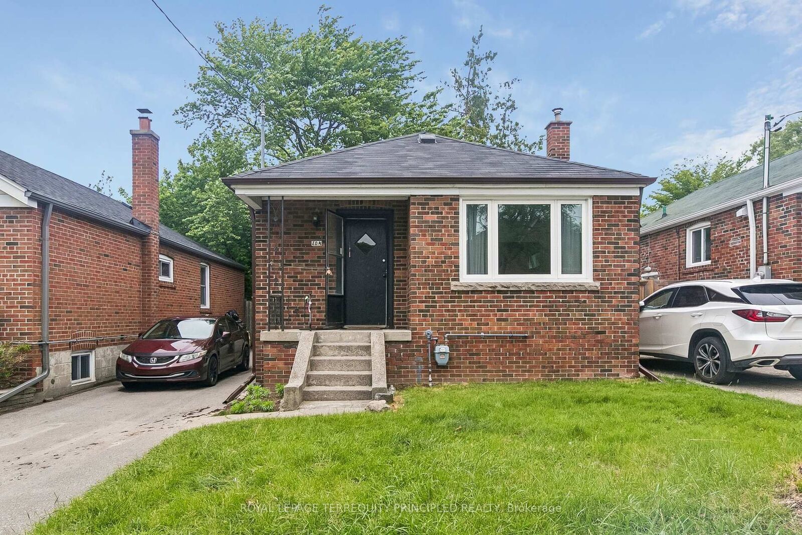 Property Photo:  104 Galbraith Avenue  ON M4B 2B7 