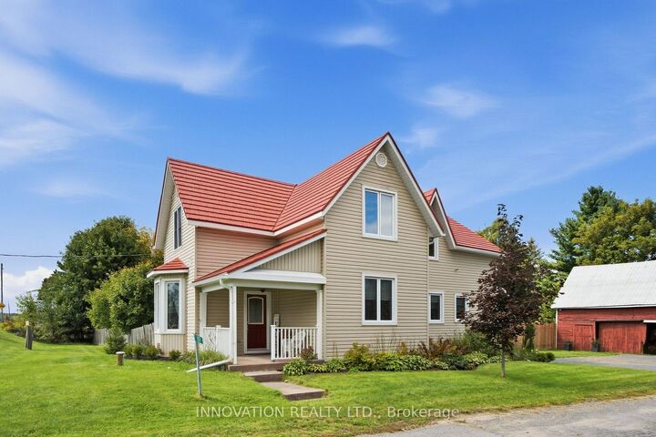 Property Photo:  101 Mary Street  ON K0A 2H0 
