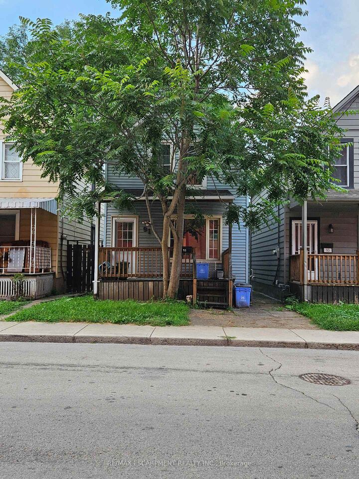 Property Photo:  91 Shaw Street  ON L8L 3P4 