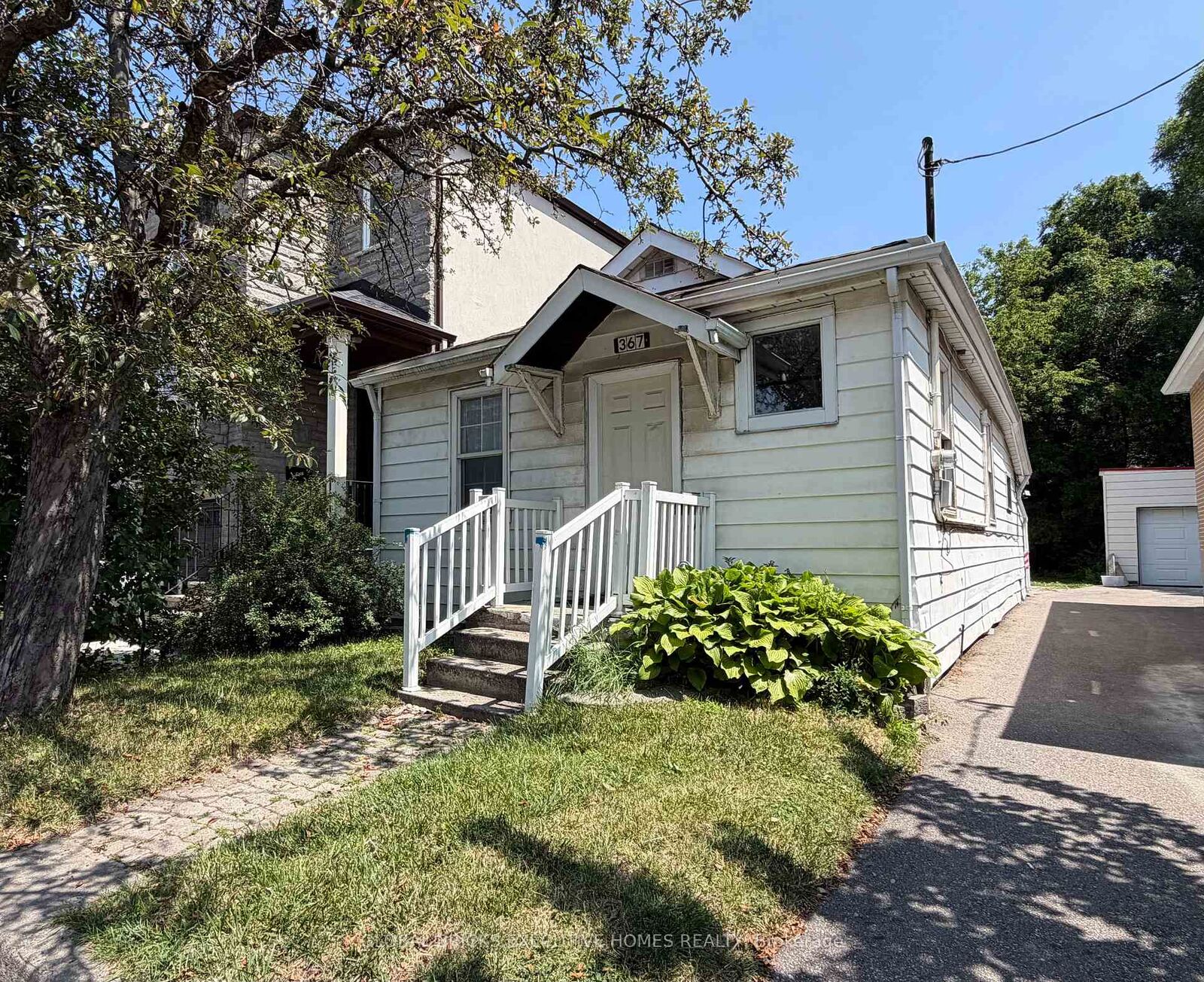 Property Photo:  367 Kipling Avenue  ON M8V 3K8 