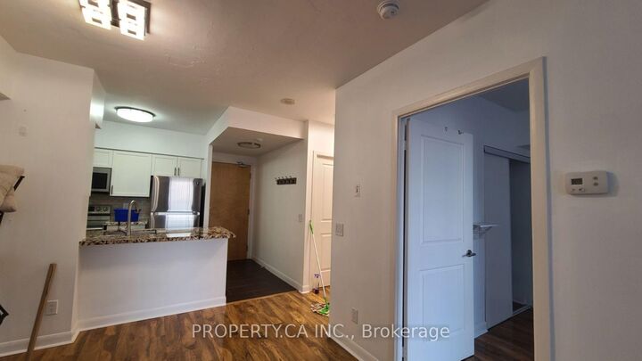 Property Photo:  4978 Yonge Street 1505  ON M2N 7G8 