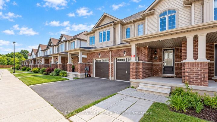 Property Photo:  755 Linden Dr Unit 37 Drive  ON N3H 0E4 