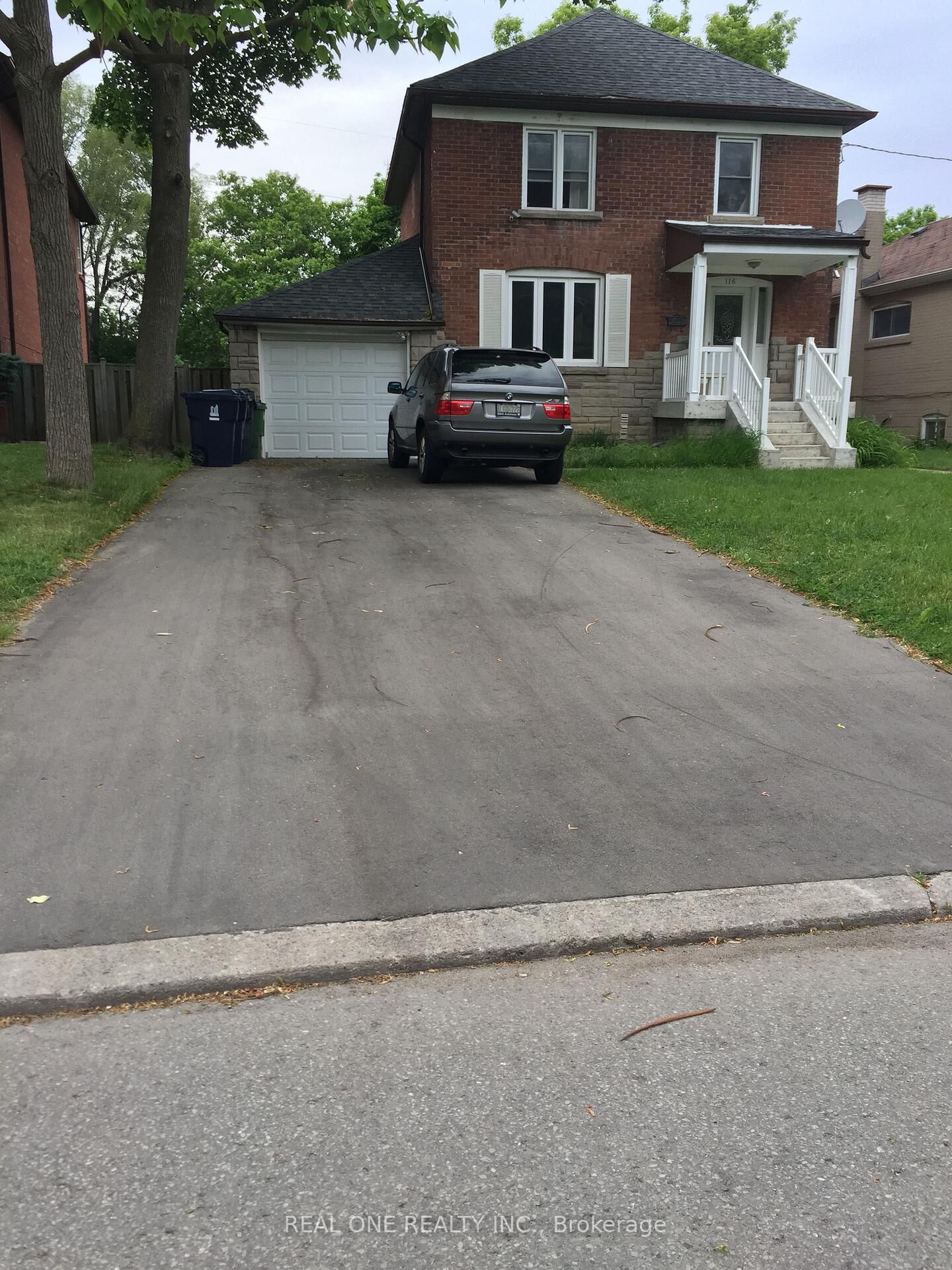 Property Photo:  116 Pemberton Avenue  ON M2M 1Y5 
