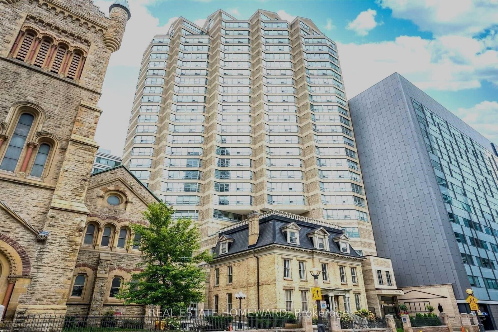 Property Photo:  71 Simcoe Street 702  ON M5J 2S9 