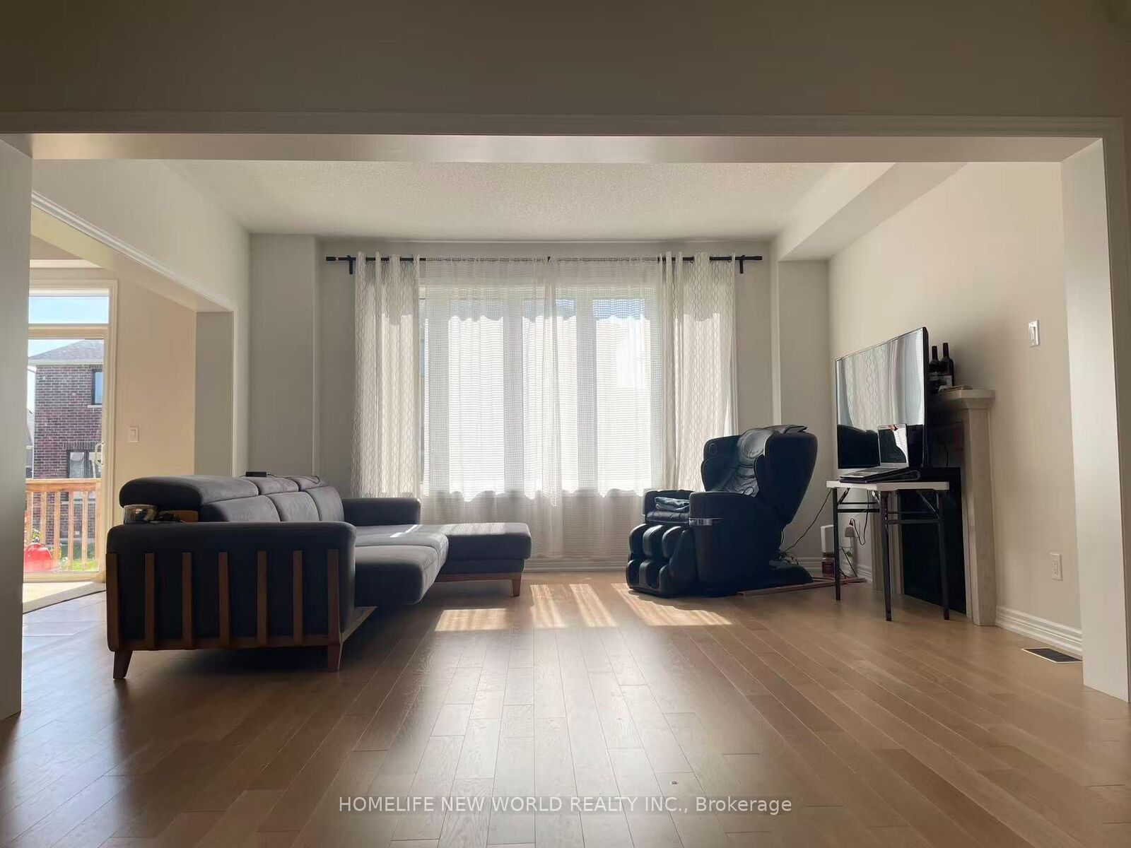 Property Photo:  12 Ainslie Hill Crescent  ON L0E 1R0 