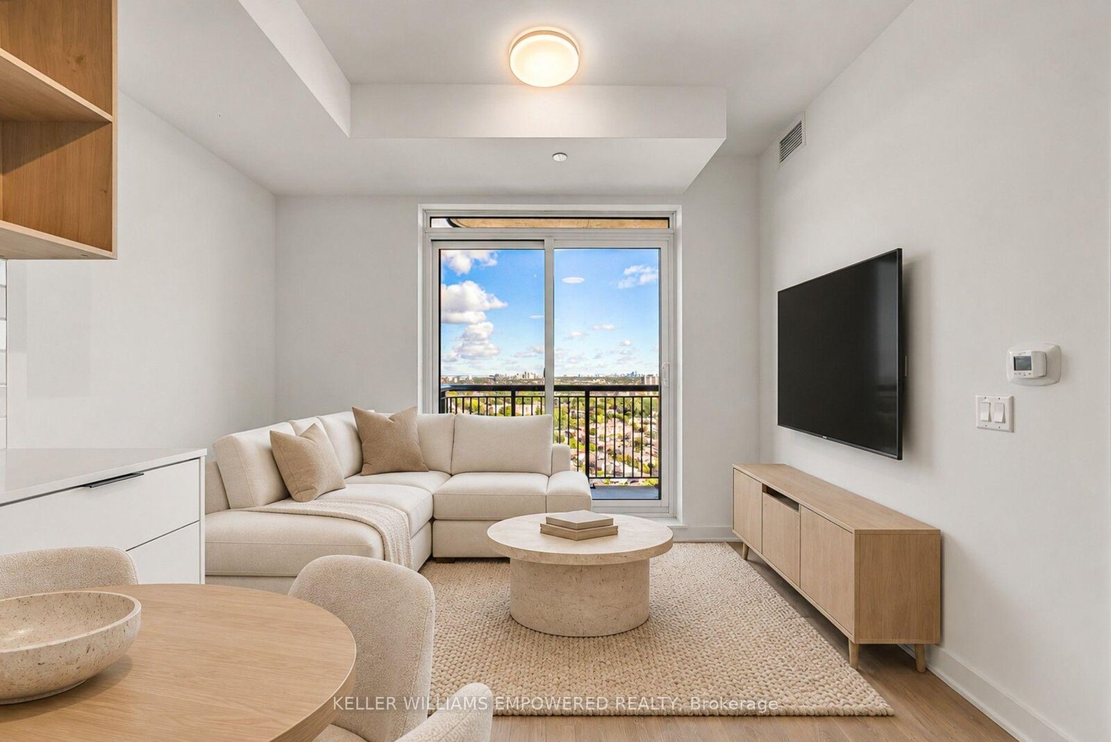 Property Photo:  1185 Dupont Street 2504  ON M6H 0G5 