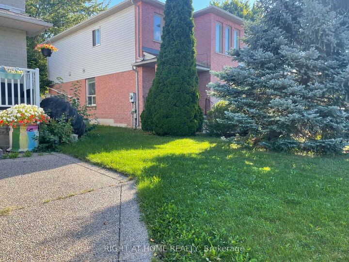 Property Photo:  455 Levanna Lane  ON L6H 6B9 